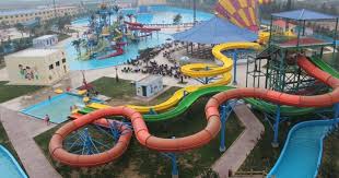 180 best water park captions for Instagram